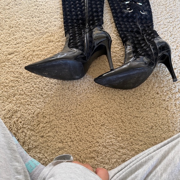 Vintage Versace Black Textured & Patent Heeled Boots Size 39 - Picture 2 of 7